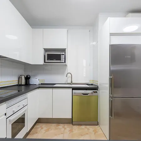 Cozy Townhouse With Ocean Views In Feriehus *