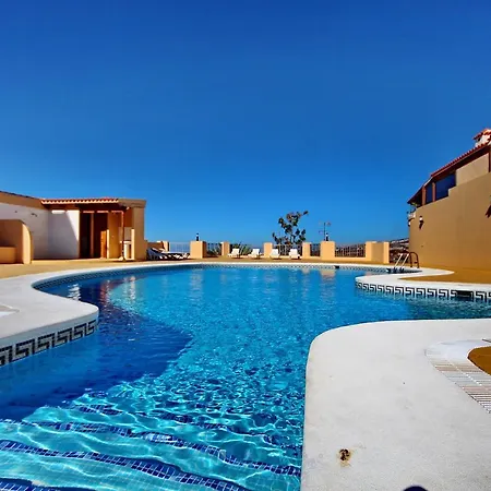 Cozy Townhouse With Ocean Views In Appartement Costa Adeje (Tenerife)