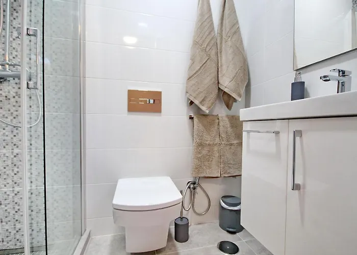 Cozy Townhouse With Ocean Views In Tatil Evi